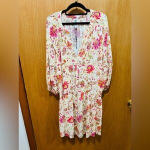NWT MONTE & LOU women floral mini dress size small